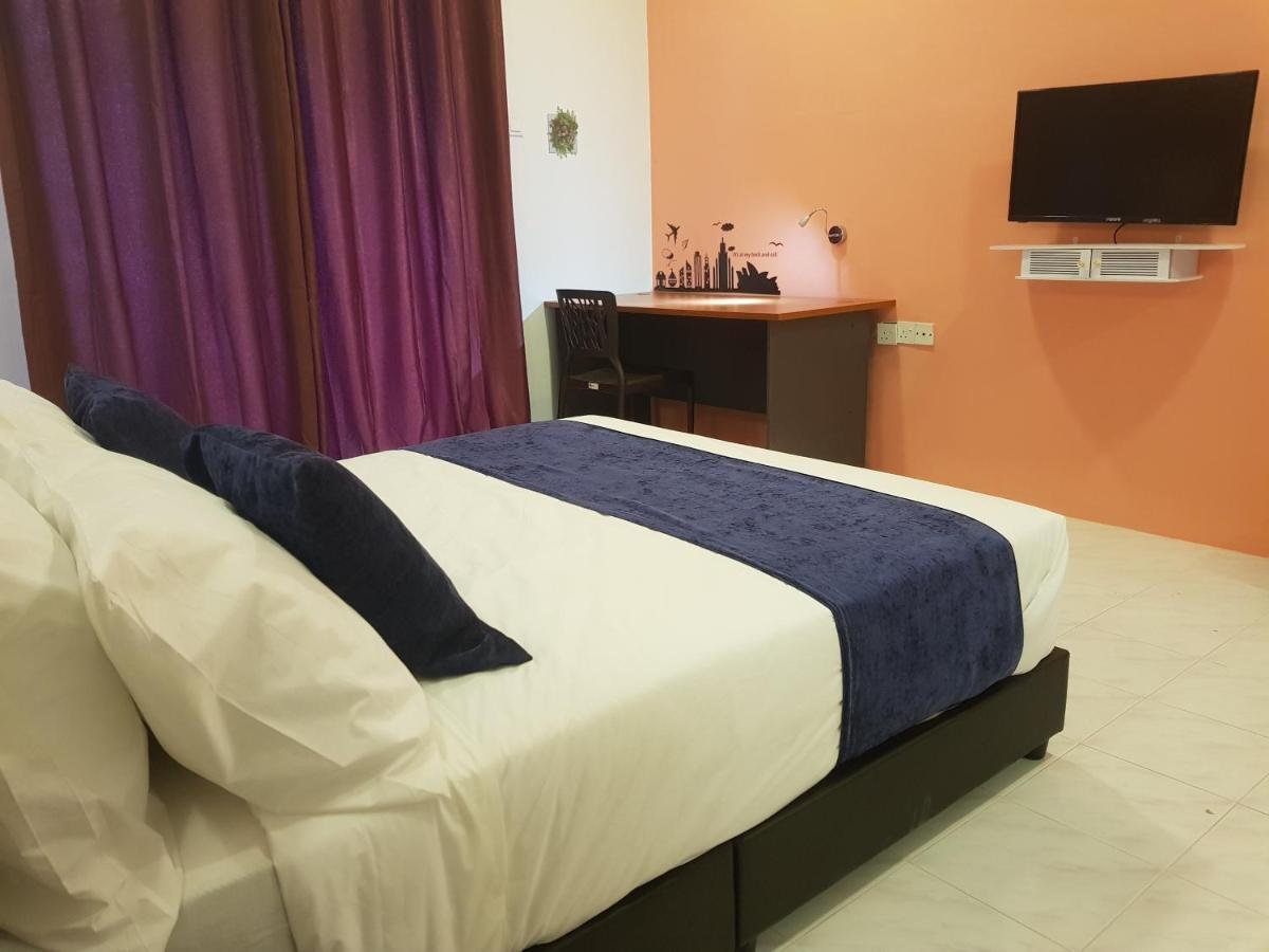 Pangkor Holiday Resort Kampong Sungai Udang Ngoại thất bức ảnh