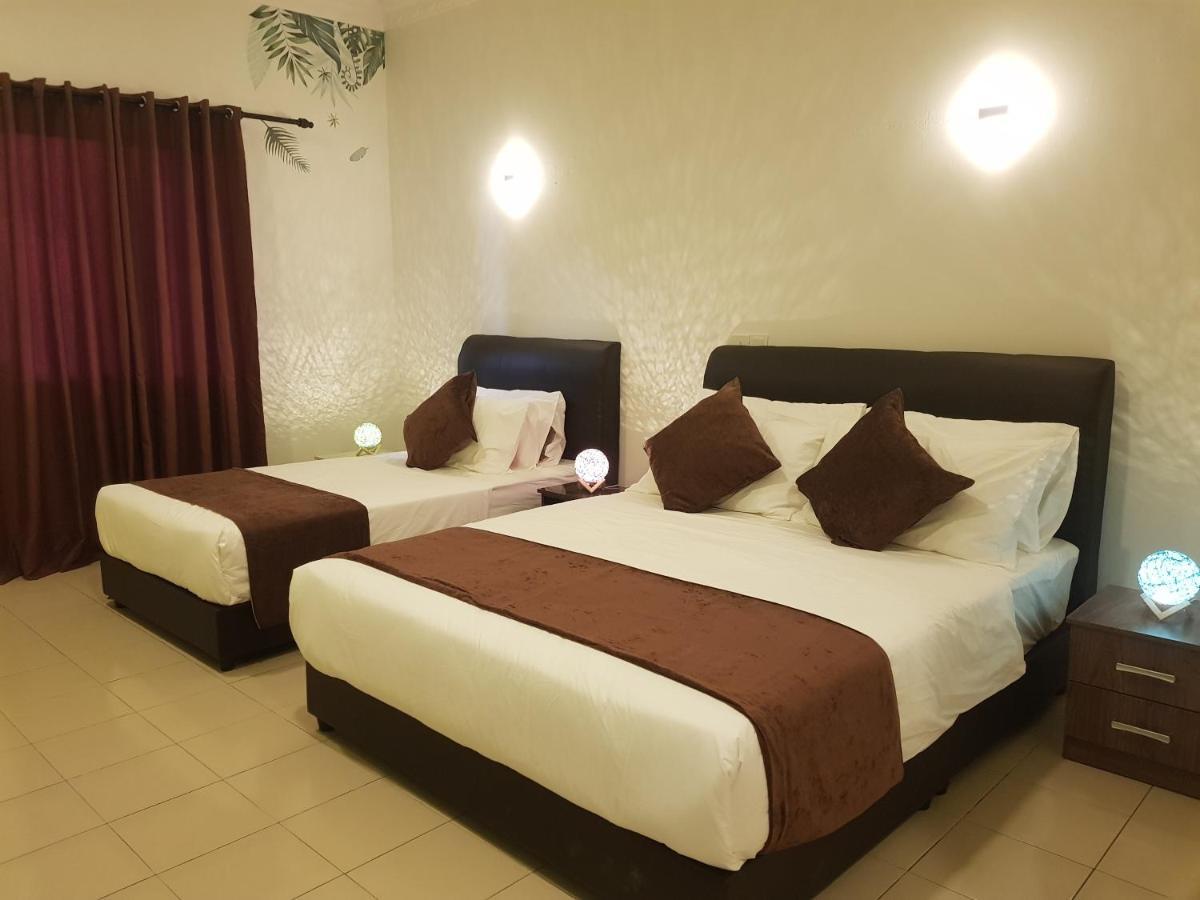 Pangkor Holiday Resort Kampong Sungai Udang Ngoại thất bức ảnh