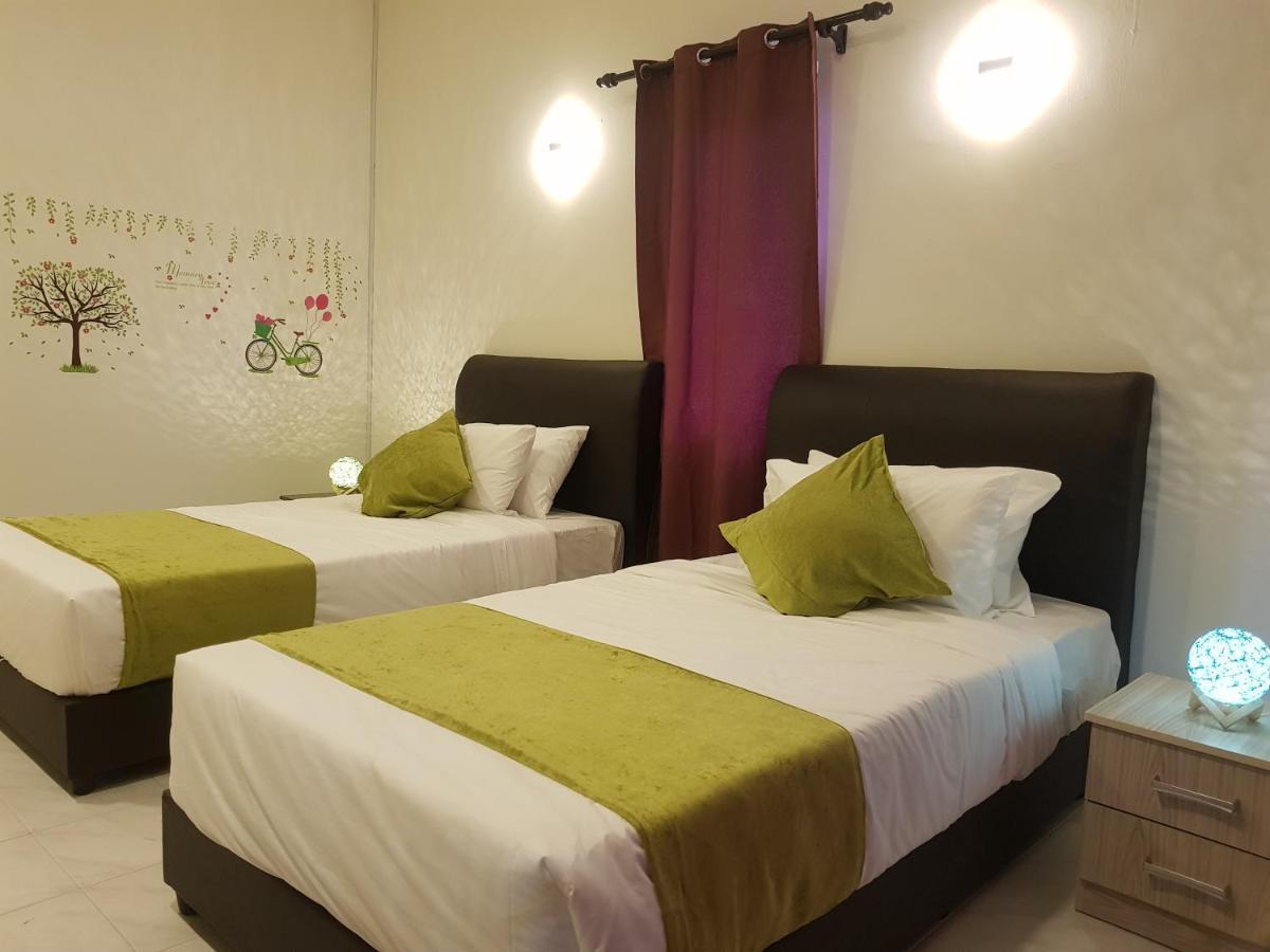 Pangkor Holiday Resort Kampong Sungai Udang Ngoại thất bức ảnh