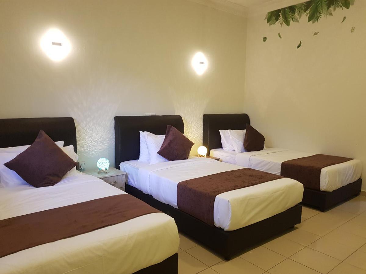 Pangkor Holiday Resort Kampong Sungai Udang Ngoại thất bức ảnh