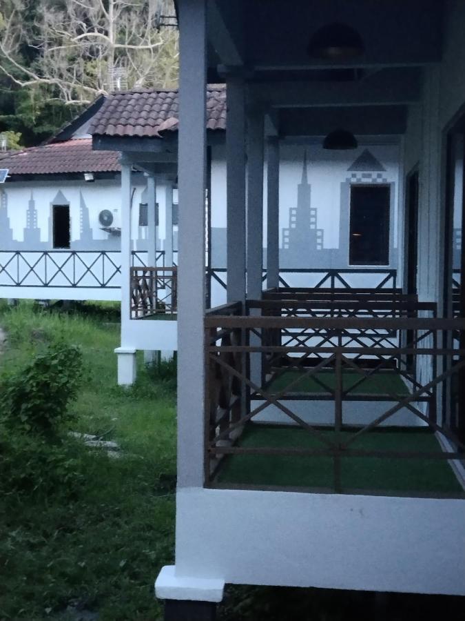 Pangkor Holiday Resort Kampong Sungai Udang Ngoại thất bức ảnh