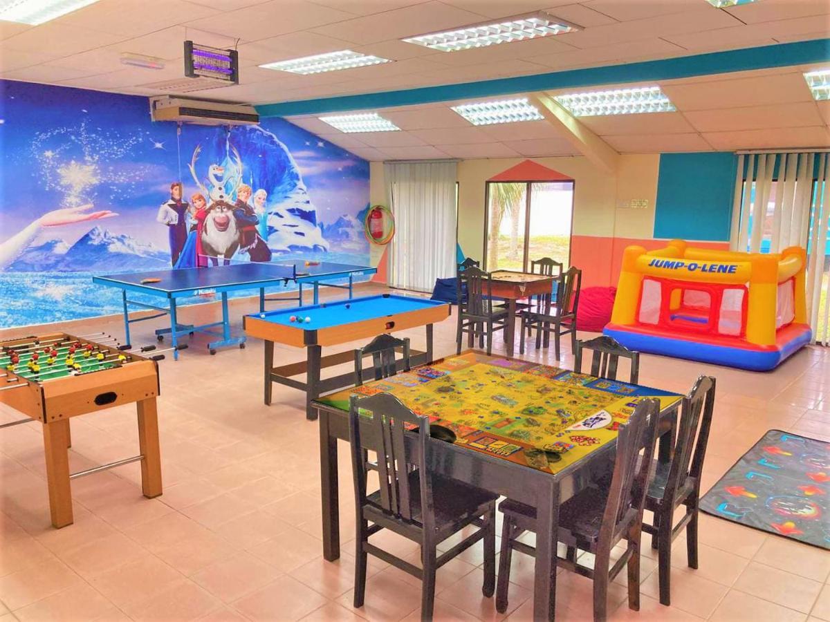 Pangkor Holiday Resort Kampong Sungai Udang Ngoại thất bức ảnh