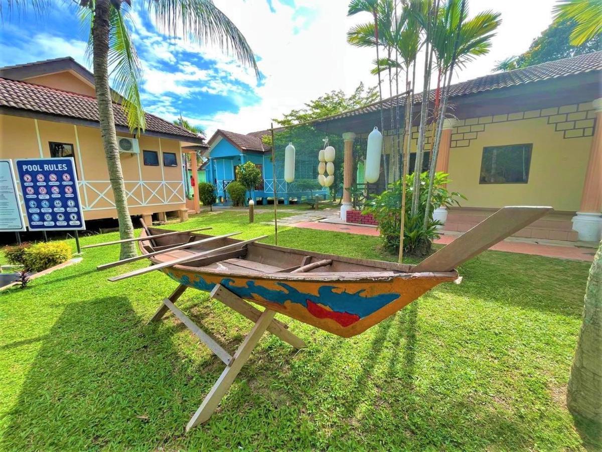 Pangkor Holiday Resort Kampong Sungai Udang Ngoại thất bức ảnh